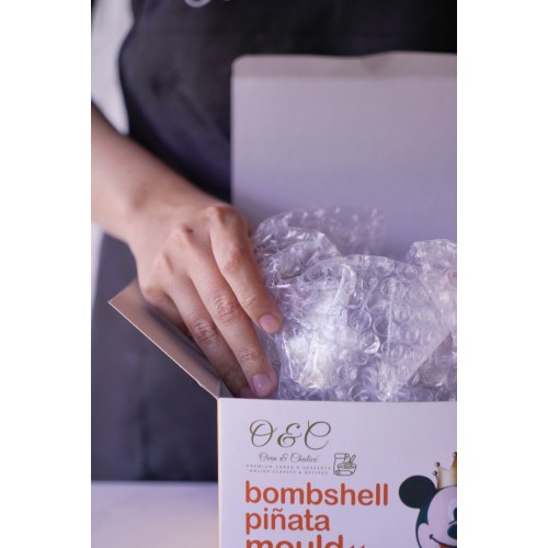 Bombshells Piñata Mould 6inches